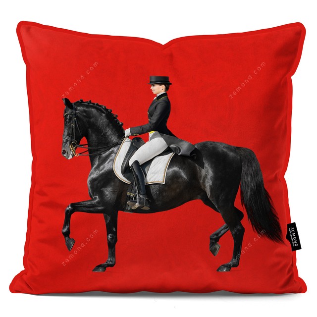 کاور کوسن هرمس طرح بانوی سوار بر اسب سلطنتی 1